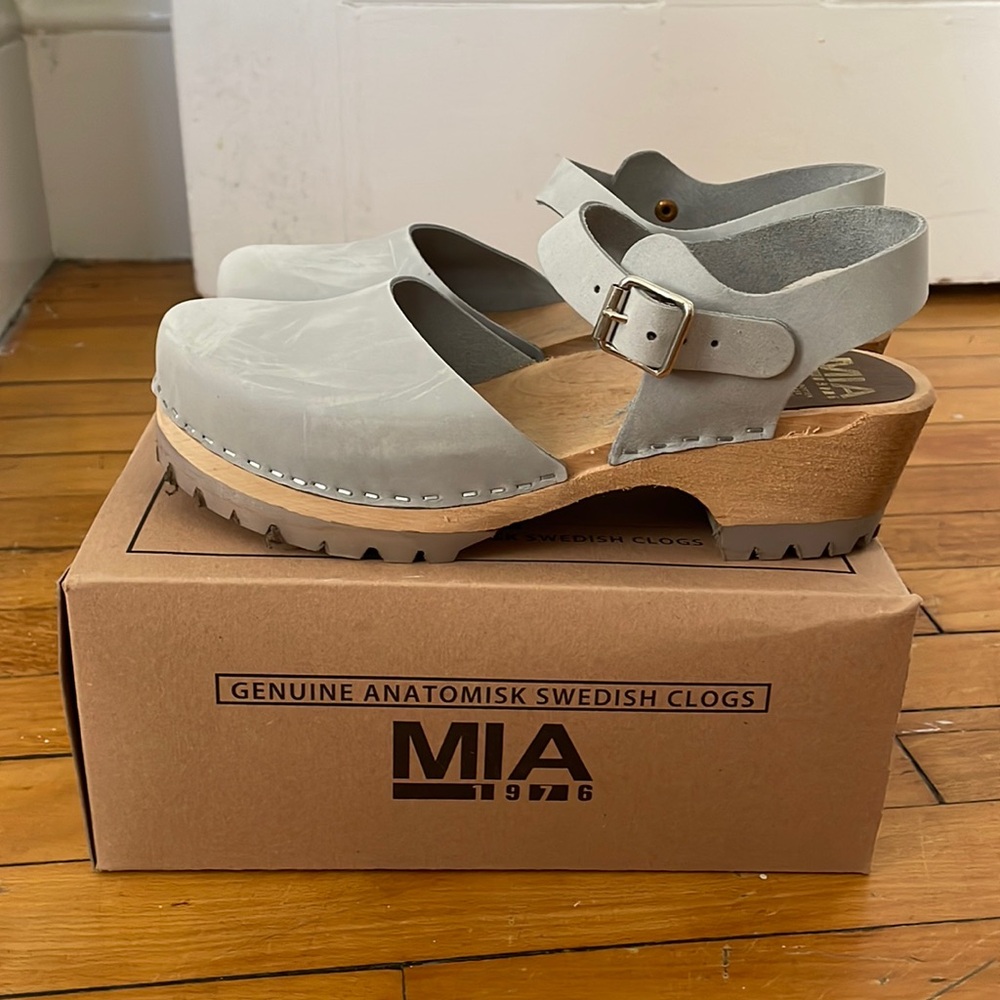 Brand new Mia brand Freja clogs in blue leather